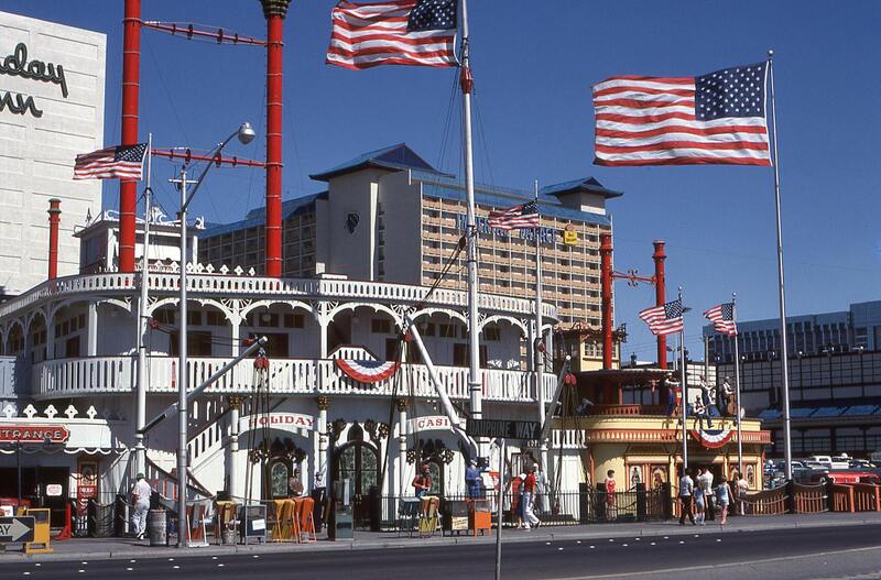 Kirjan Lainan Uusiminen Netissä: Ohjeet Ja Prosessit